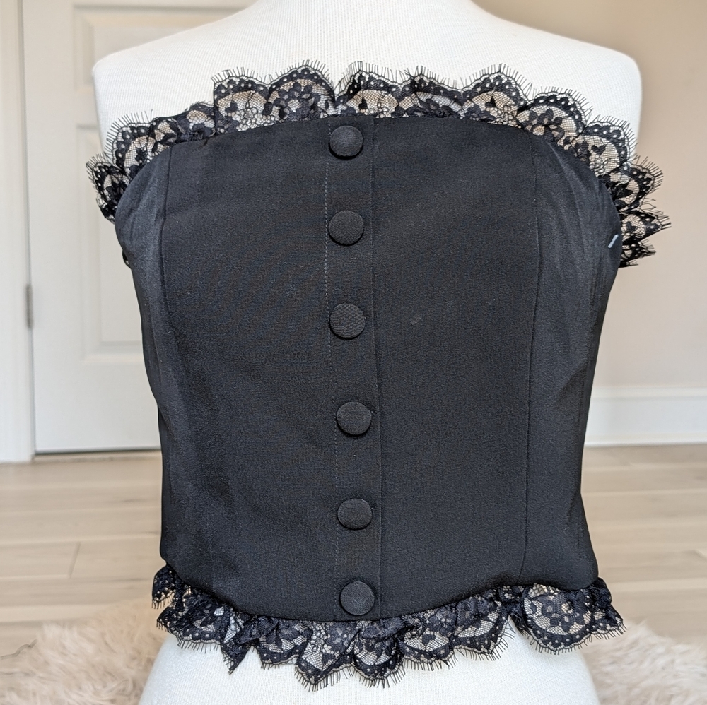 NWT - Corset top with front buttons and lace trim - large